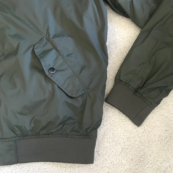 H&M LOGG Men's Army Green Bomber Jacket
Men’s Size L - Picture 7 of 8